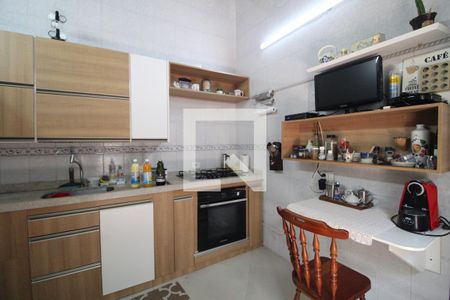 Casa de condomínio à venda com 336m², 3 quartos e 8 vagasCozinha