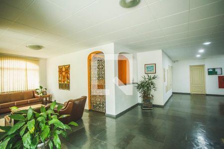 Apartamento à venda com 75m², 3 quartos e 1 vaga Apartamento à venda com 75m², 3 quartos e 1 vagaHall social