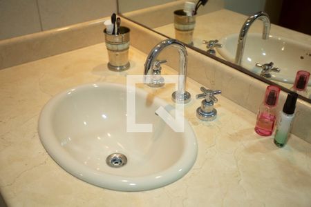 Apartamento à venda com 75m², 3 quartos e 1 vaga Apartamento à venda com 75m², 3 quartos e 1 vagaBanheiro