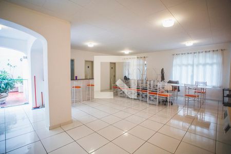 Apartamento à venda com 75m², 3 quartos e 1 vaga Apartamento à venda com 75m², 3 quartos e 1 vagaÁrea comum - Salão de festas