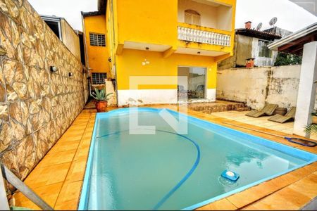 Casa à venda com 210m², 3 quartos e 4 vagas