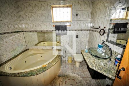 Casa à venda com 210m², 3 quartos e 4 vagas
