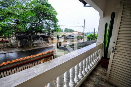 Casa à venda com 210m², 3 quartos e 4 vagas