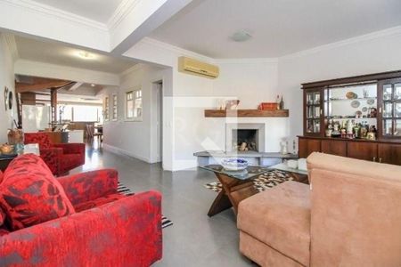 Casa à venda com 4 quartos, 455m² em Chácara das Pedras, Porto Alegre
