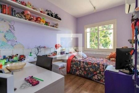 Casa à venda com 455m², 4 quartos e 3 vagas