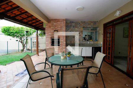 Casa à venda com 420m², 3 quartos e 4 vagas Casa à venda com 420m², 3 quartos e 4 vagasÁrea Gourmet