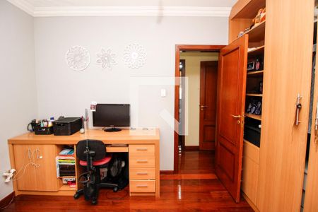 Casa à venda com 420m², 3 quartos e 4 vagas Casa à venda com 420m², 3 quartos e 4 vagasQuarto 1