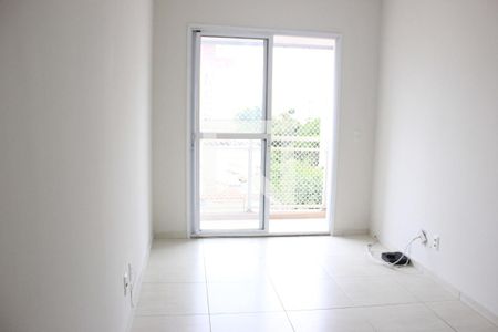Sala de apartamento para alugar com 2 quartos, 50m² em Jardim Flor da Montanha, Guarulhos