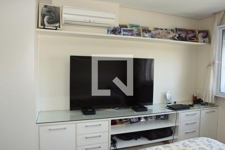 Apartamento à venda com 160m², 3 quartos e 2 vagasSuíte 1