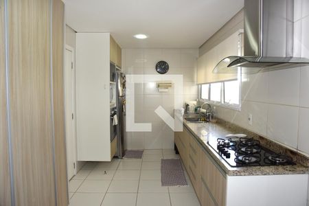 Apartamento à venda com 160m², 3 quartos e 2 vagasCozinha