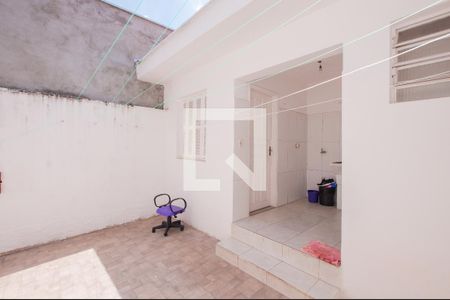 Casa à venda com 123m², 3 quartos e 2 vagas Casa à venda com 123m², 3 quartos e 2 vagasQuintal
