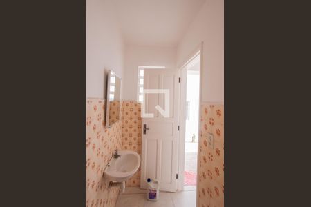 Casa à venda com 123m², 3 quartos e 2 vagas Casa à venda com 123m², 3 quartos e 2 vagasBanheiro de serviço