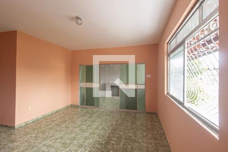 Sala de casa para alugar com 2 quartos, 80m² em Campo Grande, Rio de Janeiro