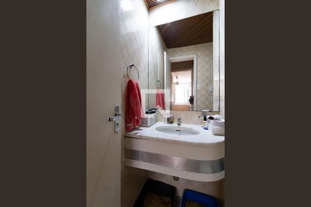 Apartamento à venda com 110m², 2 quartos e sem vaga Apartamento à venda com 110m², 2 quartos e sem vagaDetalhe do lavabo