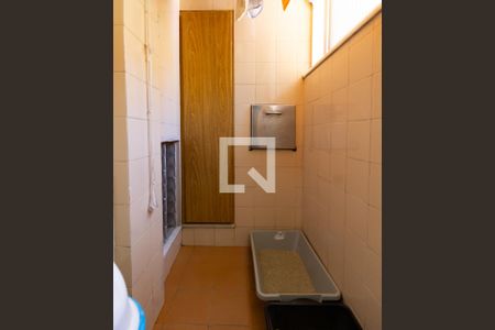 Apartamento à venda com 110m², 2 quartos e sem vaga Apartamento à venda com 110m², 2 quartos e sem vagaDetalhe da área de serviço