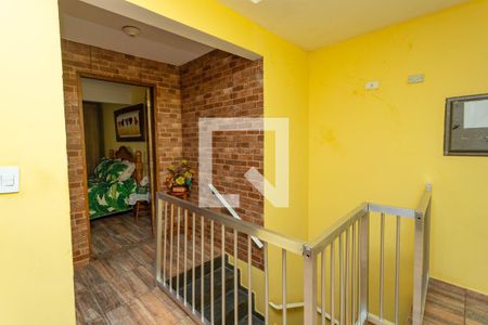 Casa à venda com 350m², 4 quartos e 2 vagas Casa à venda com 350m², 4 quartos e 2 vagasCloset / hall