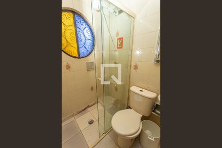Casa à venda com 350m², 4 quartos e 2 vagas Casa à venda com 350m², 4 quartos e 2 vagasBanheiro da suíte 2