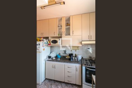 Apartamento à venda com 65m², 2 quartos e 1 vaga Apartamento à venda com 65m², 2 quartos e 1 vagaCozinha e Área de Serviço