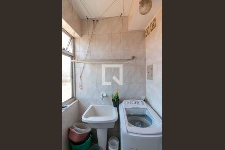 Apartamento à venda com 65m², 2 quartos e 1 vaga Apartamento à venda com 65m², 2 quartos e 1 vagaCozinha e Área de Serviço