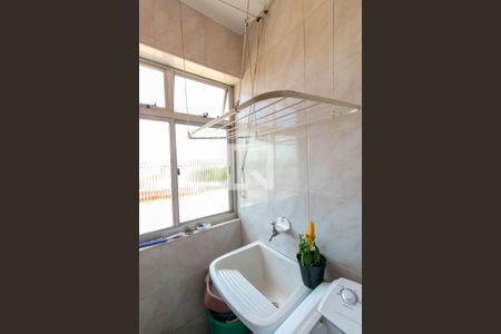 Apartamento à venda com 65m², 2 quartos e 1 vaga Apartamento à venda com 65m², 2 quartos e 1 vagaCozinha e Área de Serviço