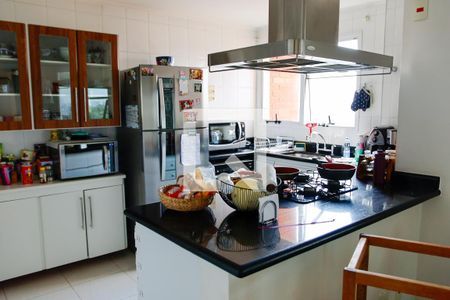 Apartamento para alugar com 181m², 3 quartos e 3 vagas Apartamento para alugar com 181m², 3 quartos e 3 vagasCozinha