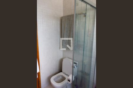 Apartamento para alugar com 181m², 3 quartos e 3 vagas Apartamento para alugar com 181m², 3 quartos e 3 vagasBanheiro da Suíte 1