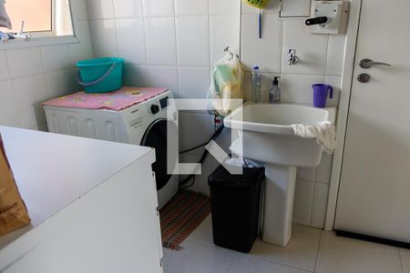 Apartamento para alugar com 181m², 3 quartos e 3 vagas Apartamento para alugar com 181m², 3 quartos e 3 vagasLavanderia