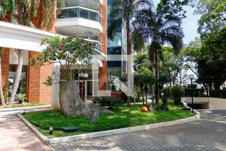 Apartamento para alugar com 181m², 3 quartos e 3 vagas Apartamento para alugar com 181m², 3 quartos e 3 vagasFachada
