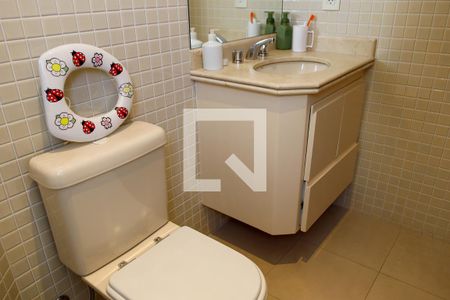 Apartamento para alugar com 181m², 3 quartos e 3 vagas Apartamento para alugar com 181m², 3 quartos e 3 vagasBanheiro da Suíte 2