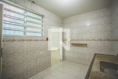 Casa à venda com 118m², 4 quartos e 2 vagas Casa à venda com 118m², 4 quartos e 2 vagasCozinha