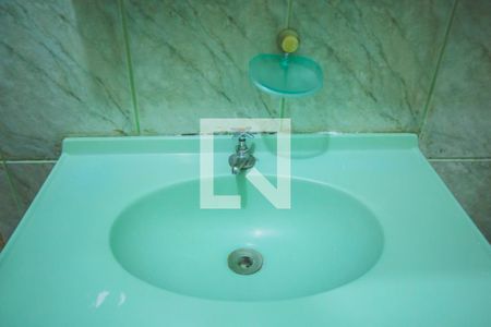 Casa à venda com 118m², 4 quartos e 2 vagas Casa à venda com 118m², 4 quartos e 2 vagasBanheiro 2