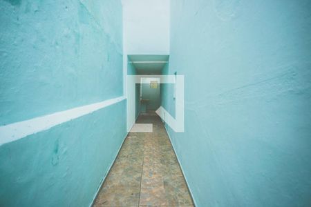 Casa à venda com 118m², 4 quartos e 2 vagas Casa à venda com 118m², 4 quartos e 2 vagasCorredor externo