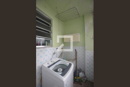 Apartamento à venda com 75m², 2 quartos e 1 vagaÁrea de Serviço