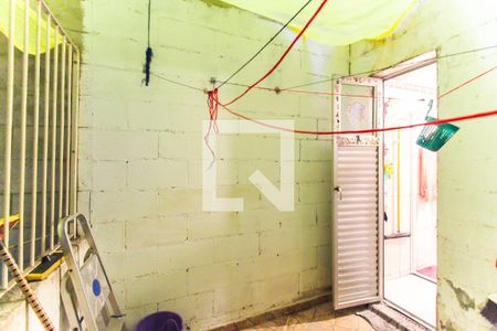 Apartamento à venda com 60m², 2 quartos e 1 vaga Apartamento à venda com 60m², 2 quartos e 1 vagaQuintal do Banheiro