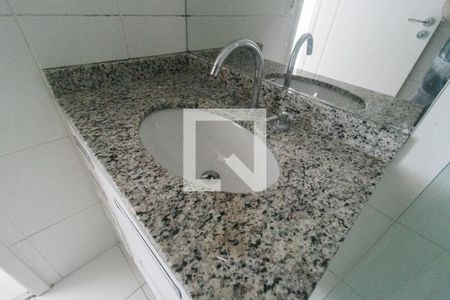Apartamento à venda com 65m², 2 quartos e 1 vaga Apartamento à venda com 65m², 2 quartos e 1 vagaBanheiro