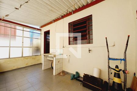 Casa à venda com 319m², 4 quartos e 5 vagasÁrea de Serviço