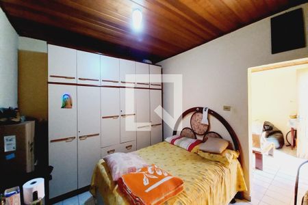 Casa à venda com 319m², 4 quartos e 5 vagasQuarto Suíte