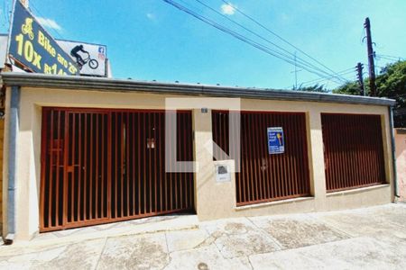 Casa à venda com 319m², 4 quartos e 5 vagasFachada do Prédio