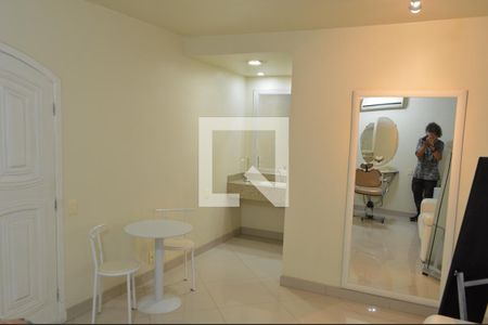 Casa à venda com 650m², 5 quartos e 5 vagas Casa à venda com 650m², 5 quartos e 5 vagasSuíte 1