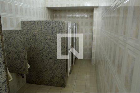 Casa à venda com 650m², 5 quartos e 5 vagas Casa à venda com 650m², 5 quartos e 5 vagasBanheiro 2- Salão de Festas