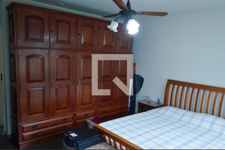 Casa à venda com 650m², 5 quartos e 5 vagas Casa à venda com 650m², 5 quartos e 5 vagasSuíte 3