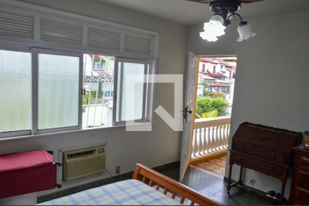 Casa à venda com 650m², 5 quartos e 5 vagas Casa à venda com 650m², 5 quartos e 5 vagasSuíte 3