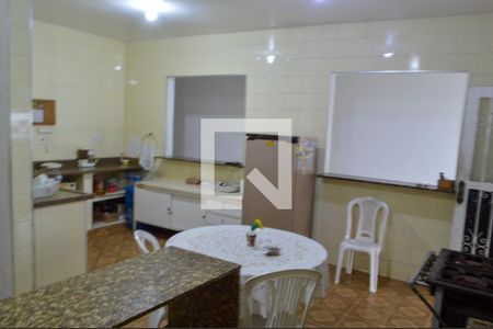 Casa à venda com 650m², 5 quartos e 5 vagas Casa à venda com 650m², 5 quartos e 5 vagasCozinha 1
