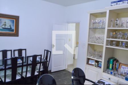 Casa à venda com 650m², 5 quartos e 5 vagas Casa à venda com 650m², 5 quartos e 5 vagasQuarto 2