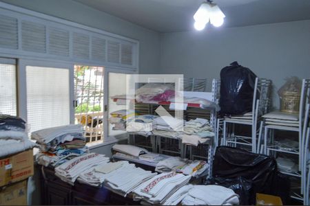 Casa à venda com 650m², 5 quartos e 5 vagas Casa à venda com 650m², 5 quartos e 5 vagasQuarto 1