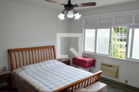 Casa à venda com 650m², 5 quartos e 5 vagas Casa à venda com 650m², 5 quartos e 5 vagasSuíte 3