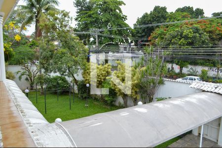 Casa à venda com 650m², 5 quartos e 5 vagas Casa à venda com 650m², 5 quartos e 5 vagasVista da Varanda 2