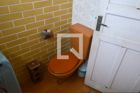 Casa à venda com 650m², 5 quartos e 5 vagas Casa à venda com 650m², 5 quartos e 5 vagasBanheiro Social