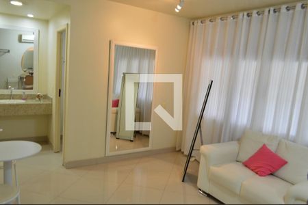 Casa à venda com 650m², 5 quartos e 5 vagas Casa à venda com 650m², 5 quartos e 5 vagasSuíte 1