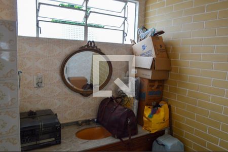 Casa à venda com 650m², 5 quartos e 5 vagas Casa à venda com 650m², 5 quartos e 5 vagasBanheiro Social